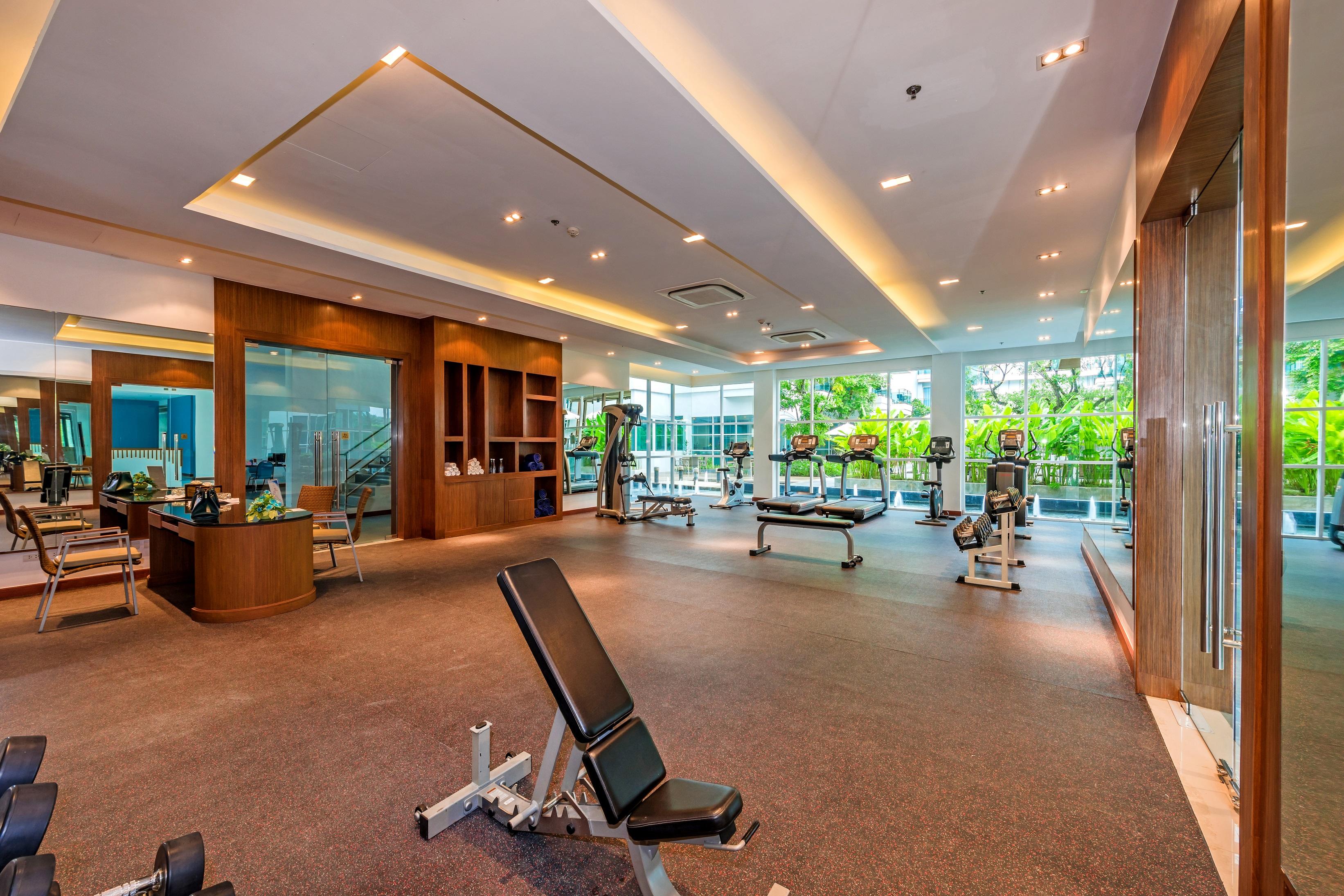 Fishermens Harbour Urban Resort - SHA Extra Plus Patong Exterior foto